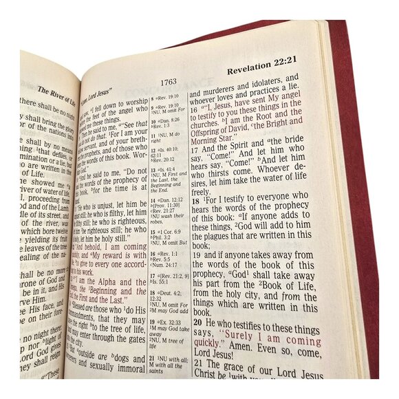 Holy Bible NKJV Giant Print Center-Column Reference Bible Red Faux Leather 1982 - Picture 16 of 16